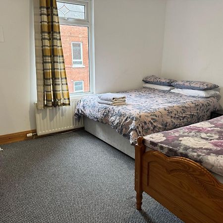 Lovely 2 Bedroom House Close To City Centre Belfast Kültér fotó
